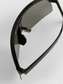 Gafas de sol envolventes tipo visera