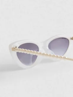 Gafas de sol estilo ojos de gato con perlas