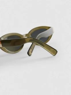 Gafas de sol ovaladas translúcidas By Coleen