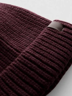 Gorro de punto acanalado