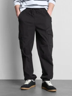 Joggers cargo con bajos ajustados