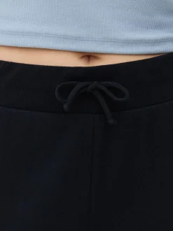 Joggers de corte pitillo con cordón de ajuste