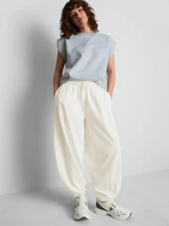 Joggers estilo harén con mucho algodón estampados