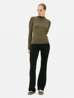 Leggings suaves acampanados de terciopelo