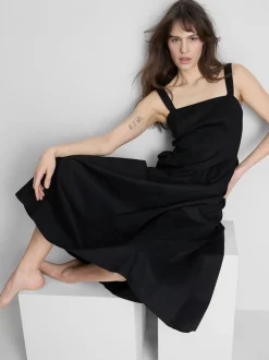MAJOR FIND | Vestido midi con detalle tipo corsé