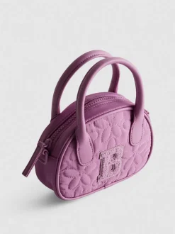 Minibolso acolchado con detalle de inicial