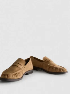 Mocasines fruncidos
