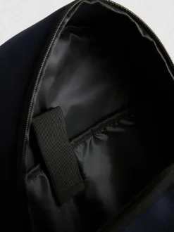 Mochila con bolsillo con cremallera