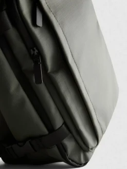 Mochila de viaje de estilo militar