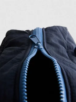 Mochila escolar bordada