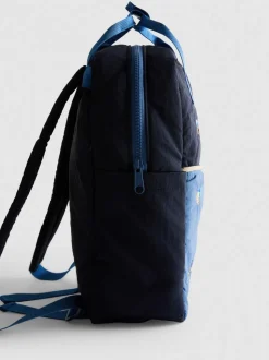 Mochila escolar bordada