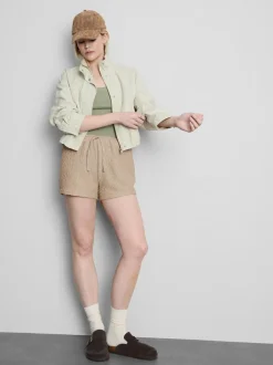 Pantalón corto fruncido con cordón de ajuste