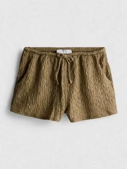 Pantalón corto fruncido con cordón de ajuste