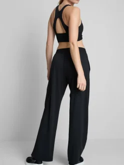 Pantalones anchos estilo Athleisure