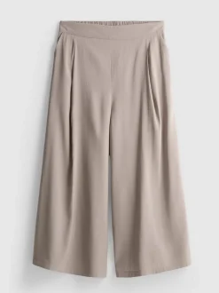 Pantalones anchos tipo culotte de talle medio