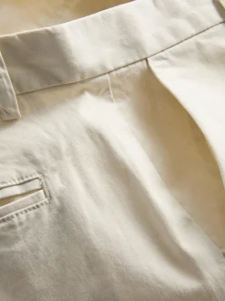 Pantalones chinos entallados