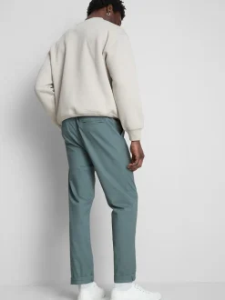 Pantalones chinos entallados