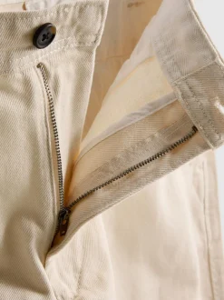 Pantalones chinos holgados de tiro medio