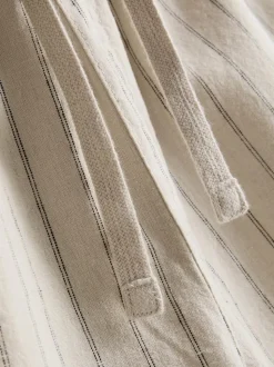 Pantalones cortos a rayas en mezcla de lino