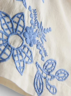 Pantalones cortos bordados con flores de algodón