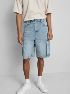 Pantalones cortos cargo vaqueros
