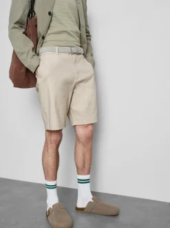 Pantalones cortos chinos con cinturón
