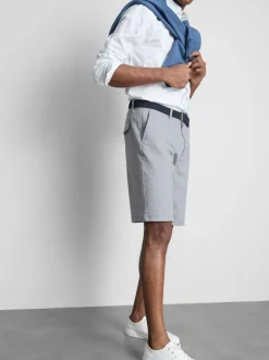 Pantalones cortos chinos con cinturón