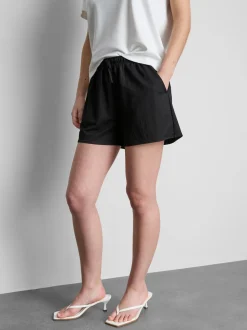 Pantalones cortos texturizados con cordón de ajuste
