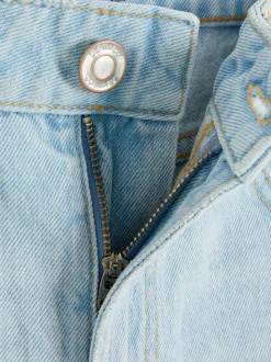 Pantalones cortos vaqueros rasgados