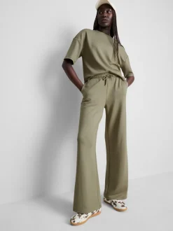 Pantalones de chándal anchos con cordón de ajuste