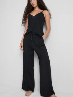Pantalones de pijama de pernera ancha de The Edit