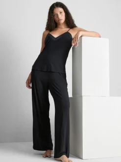 Pantalones de pijama de pernera ancha de The Edit