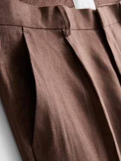 Pantalones de traje en mezcla de lino de The Edit