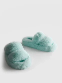 Pantuflas con tiras de tacto suave