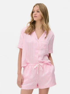Pijama corto de satén a rayas de corte boyfriend