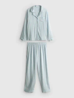 Pijama de corte boyfriend a rayas