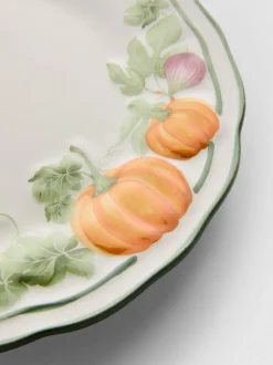 Plato de postre con calabazas