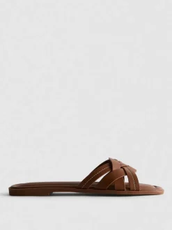 Sandalias de piel sintética tejida