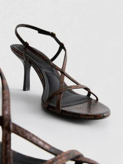 Sandalias de tacón con tiras