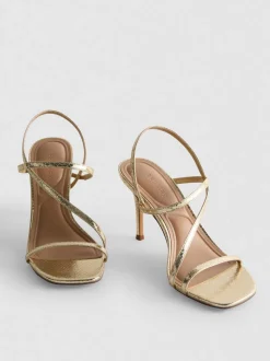 Sandalias de tacón de diseño minimalista