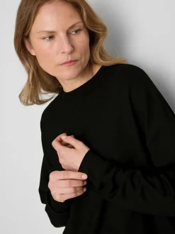 Sudadera deportiva de cuello redondo