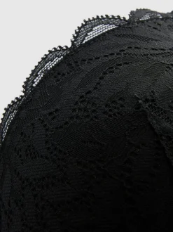 Sujetador push-up escotado de encaje