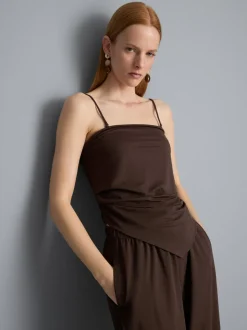 Top bandeau con bajo tipo pañuelo