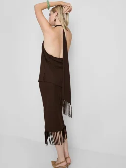 Top de punto con cuello drapeado y flecos