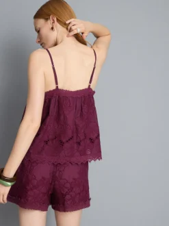 Top de tirantes de algodón con bordado floral