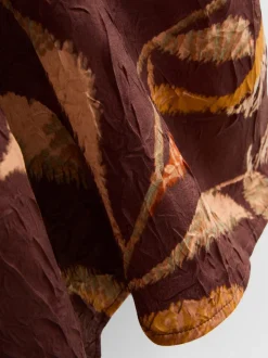 Top de tirantes de satén con diseño arrugado floral