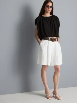 Top drapeado corto con mucho modal