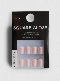 Uñas cuadradas con manicura francesa de PS…
