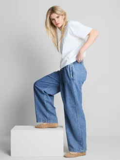 Vaqueros estilo jogger de talle medio