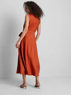 Vestido camisero midi con cinturón